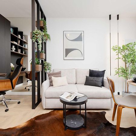 Apartment Sarmacka Wilanow With Parking, Sauna & Gym By Noclegi Renters Varsóvia Exterior foto