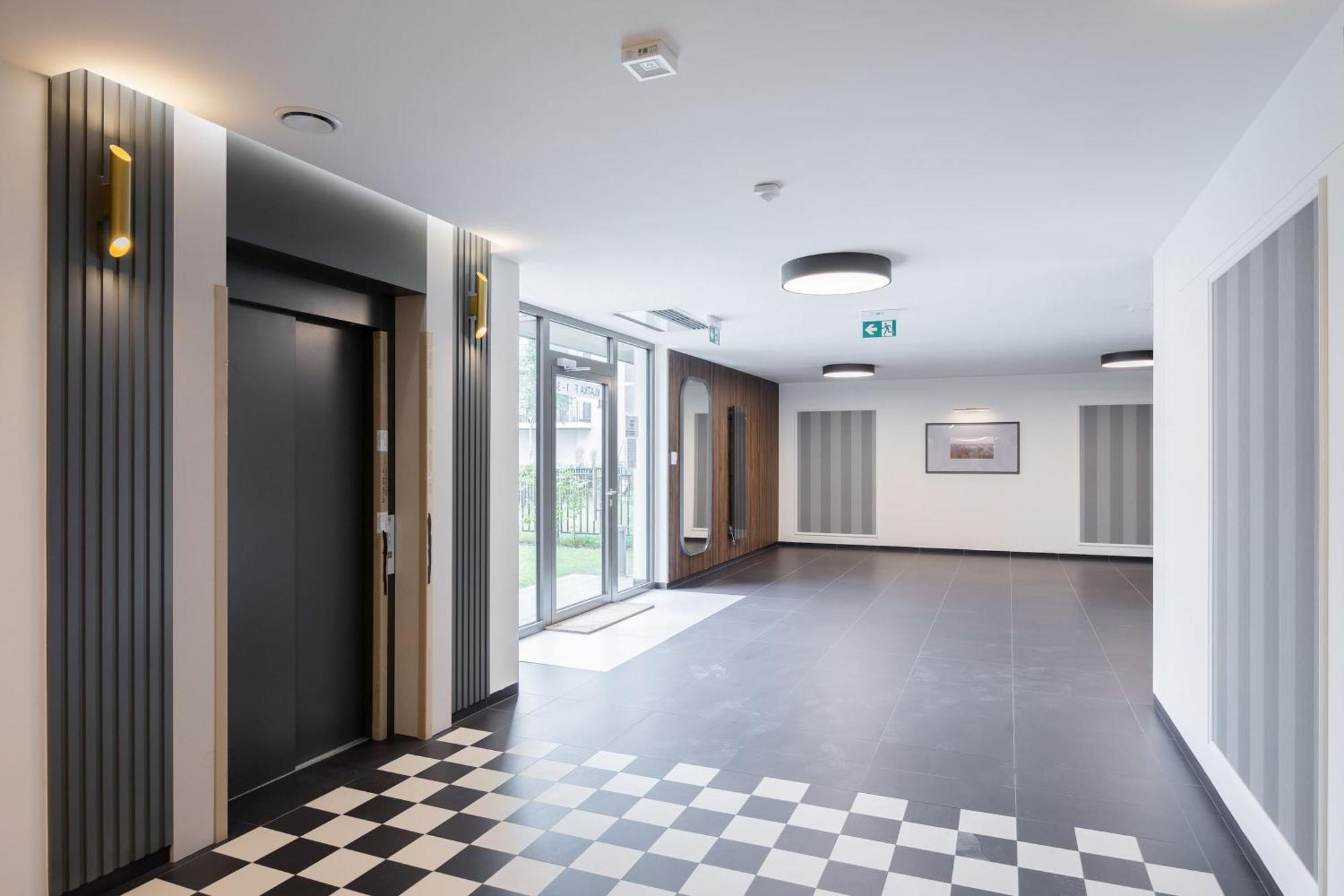 Apartment Sarmacka Wilanow With Parking, Sauna & Gym By Noclegi Renters Varsóvia Exterior foto