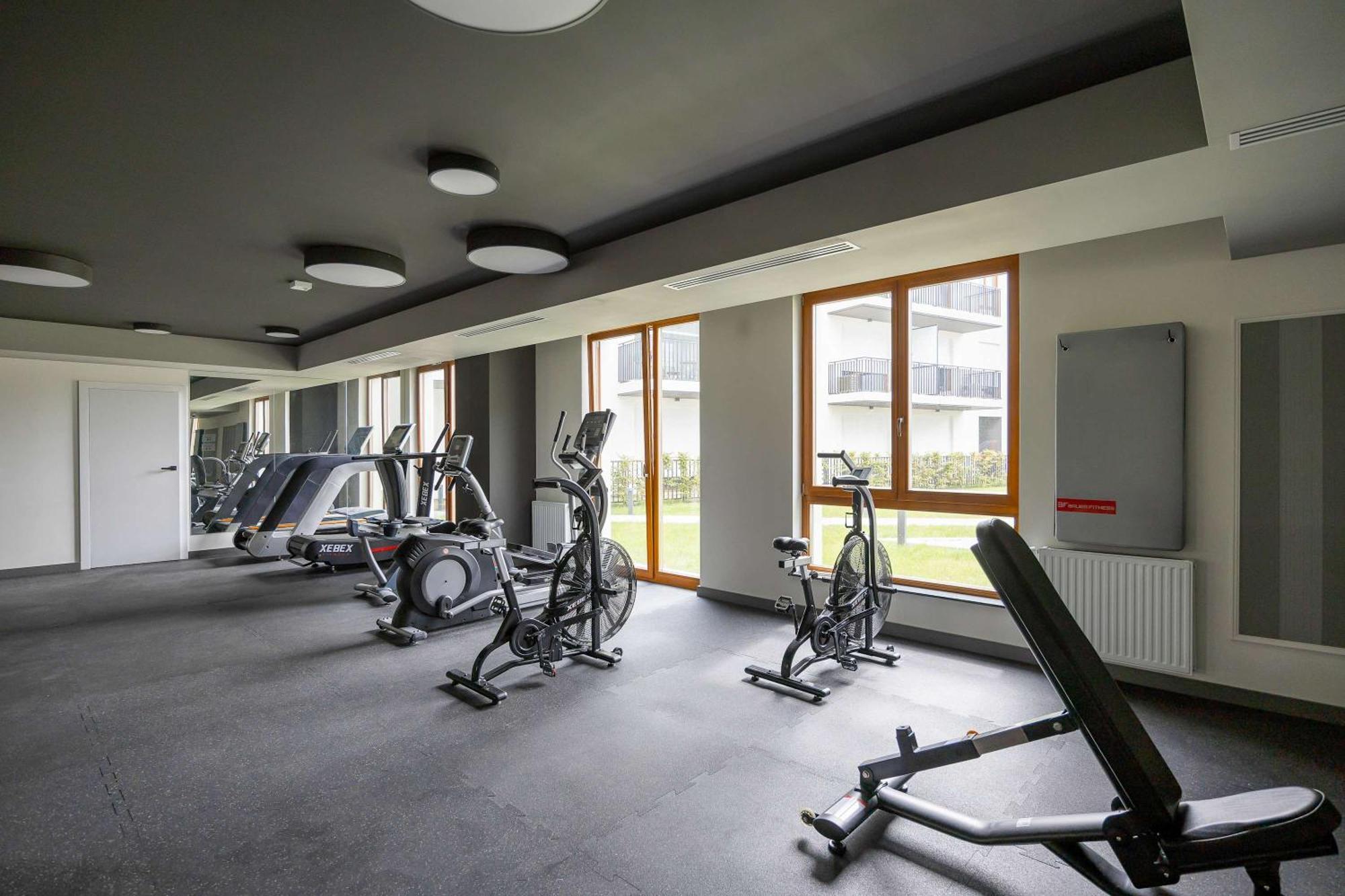 Apartment Sarmacka Wilanow With Parking, Sauna & Gym By Noclegi Renters Varsóvia Exterior foto